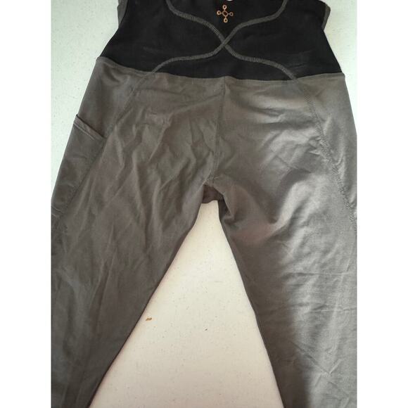 Tommie Copper Compression Leggings - Performance Plus - M - Picture 3 of 5